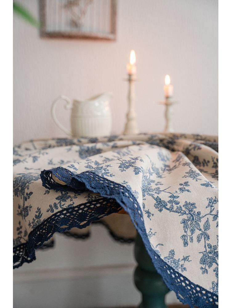 Tablecloth Blue Rose Print Dining Table Cloth Round Fabric Retro Small Round Table Suitable for Holiday Dining Rooms,  Picnics, Outdoor Camping