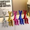 Niedliche sitzende Haltung Langohr Hase Statue Ornament Skandinavischer Stil Wohnzimmer TV-Schrank Weinschrank Schreibtisch Heimdekoration