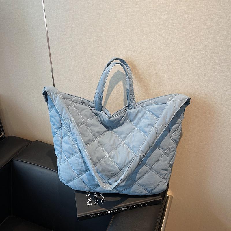 Large Capacity Tote Bag Women's New Fashion Casual Shoulder Armpit Bag High Sense Versatile Messenger Bag