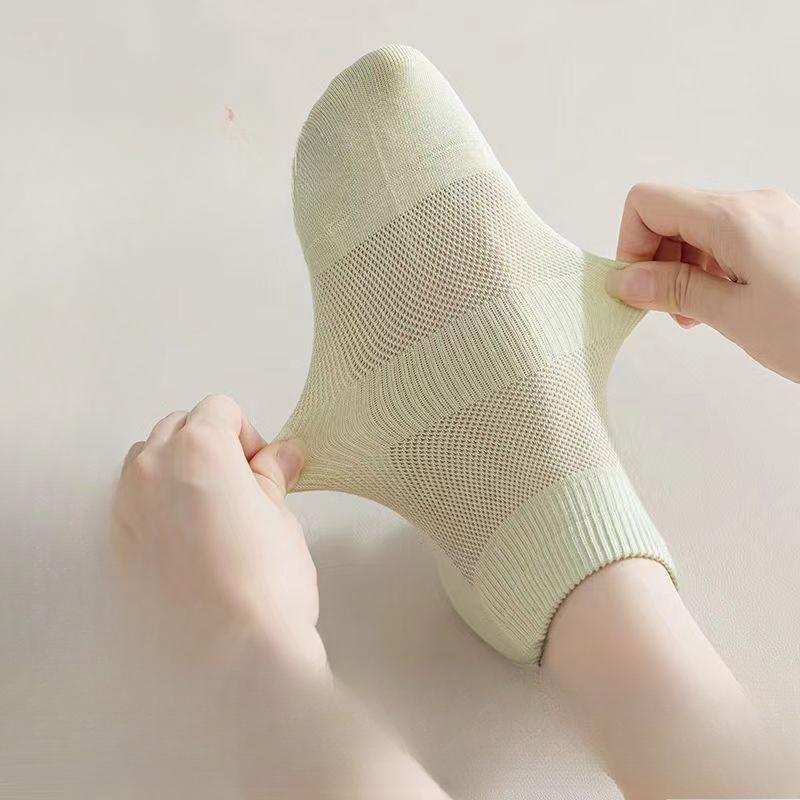 10 Pairs of Women's Spring and Summer Thin Mesh Breathable Antiodor Short Tube Cotton Socks
