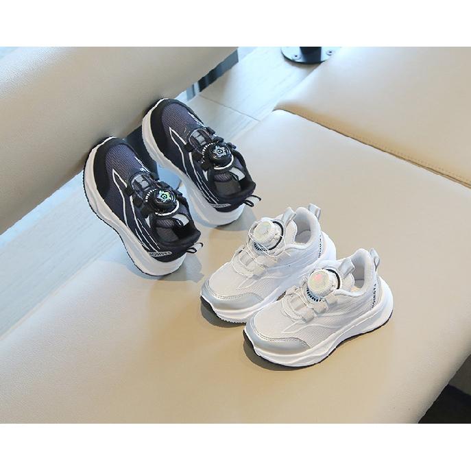 Children's Sneakers2026Spring and Autumn Boys' White Sneakers with Rotating Buttons, Girls' Running Shoes, Soft-Soled Baby Casual Mesh Shoes