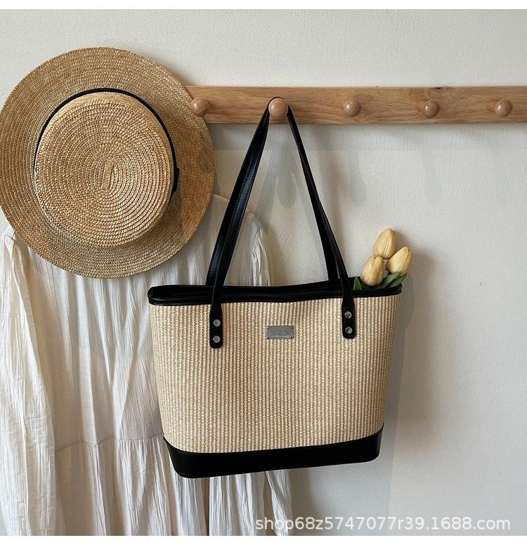 Woven Big Bag Women's 2025 New Korean Version of the Forest Shoulder Bag Summer Straw Tote Bag Retro Foreign Style Women's Bag
