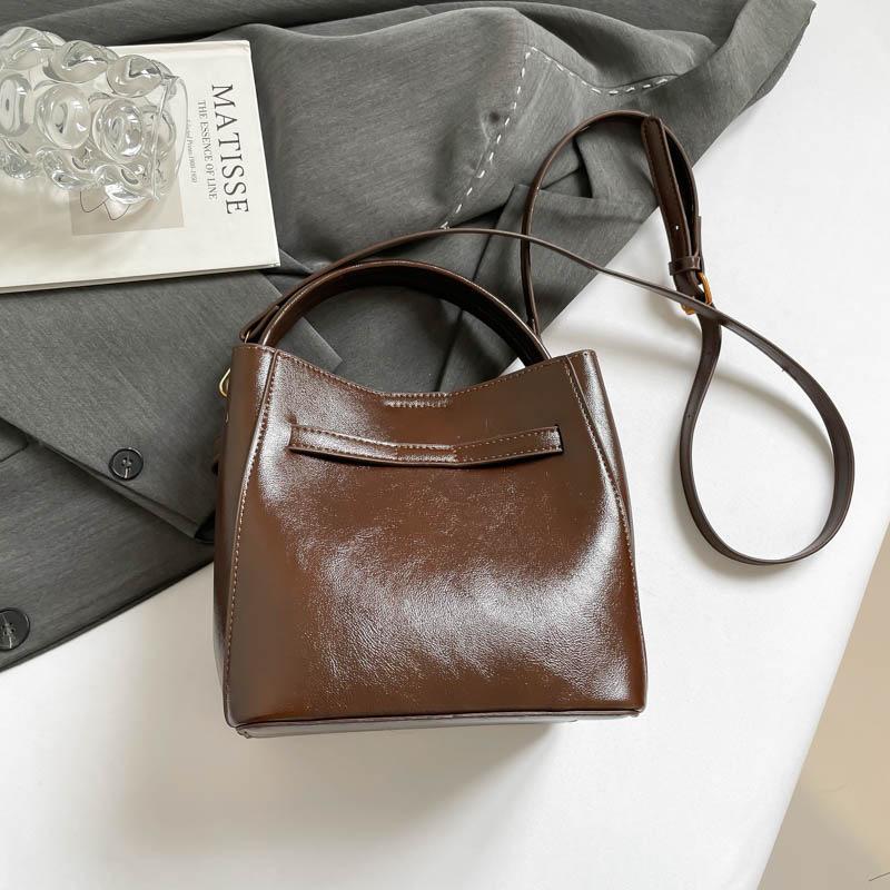 Super Popular Small Bag for Women Autumn Winter Vintage Hot Selling Crossbody Mother-Child Bag Trendy Handheld Bucket Bag This Year
