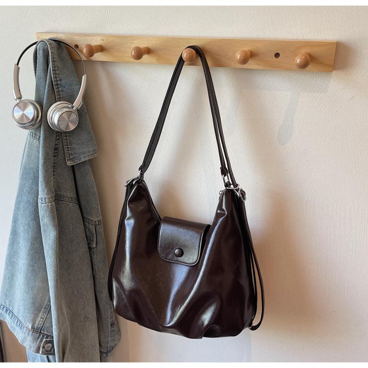 Multifunctional large-capacity messenger bag women's 2025 autumn and winter new commuter backpack high-end niche tote bag