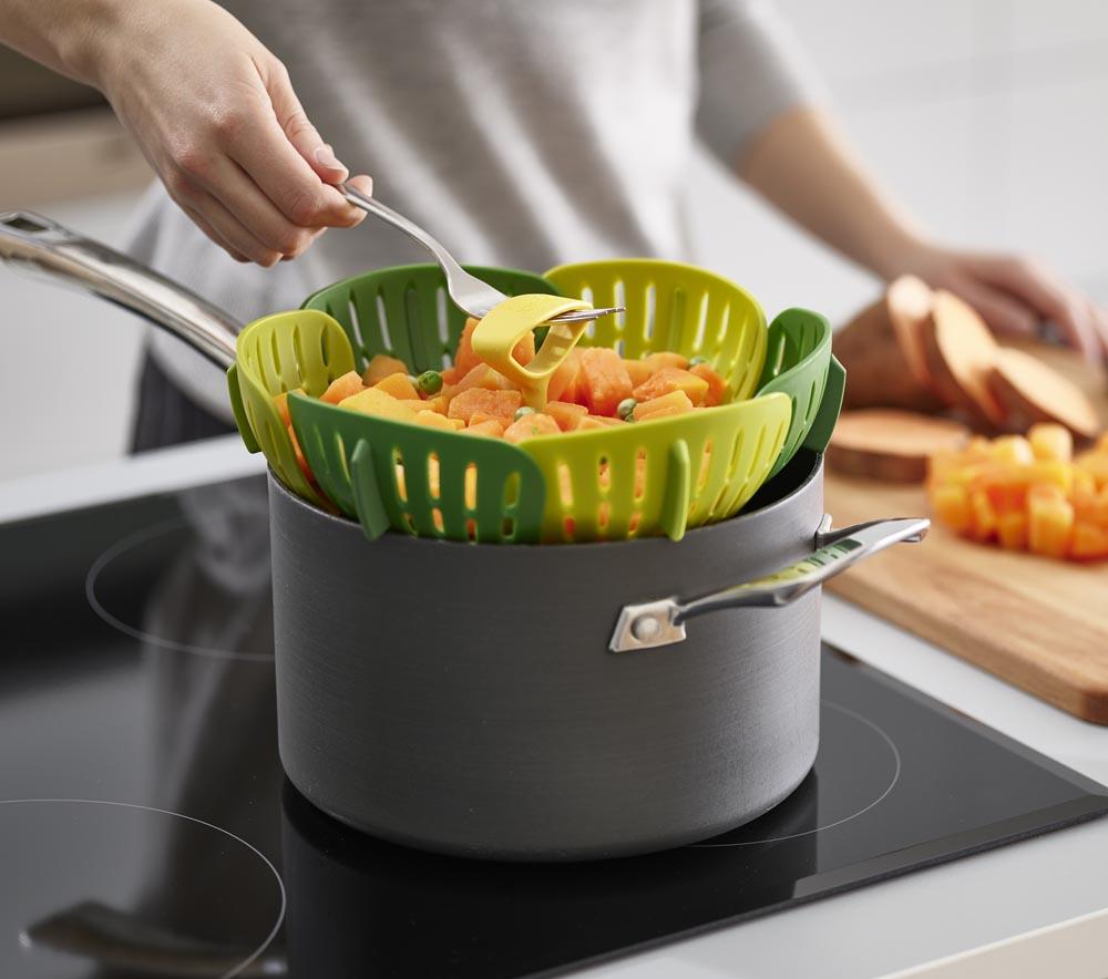 Bloom Joseph Joseph Dishwasher Steamer Basket with Handle