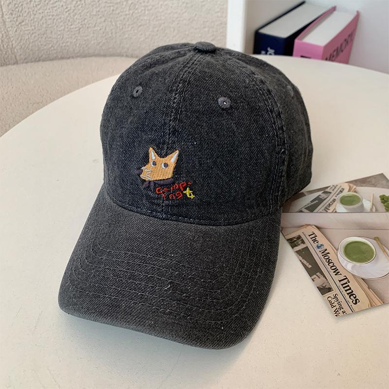 Cute embroidered baseball cap for men and women outdoor travel hiking sunscreen hat leisure