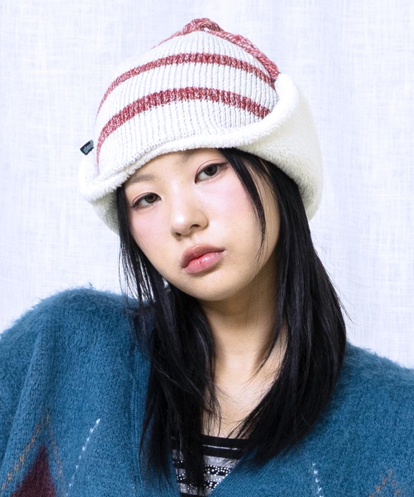 GLACK Gc069 Striped Earflap Beanie (Ivory)