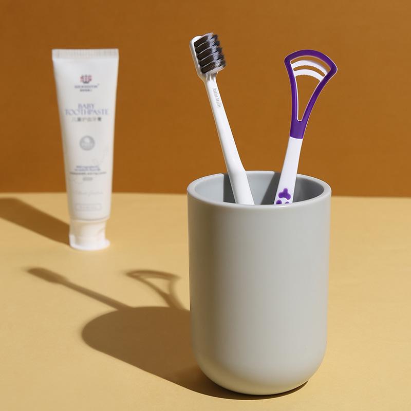 Silicone Tongue Cleaner: Fresh Breath Solution for Adults & Kids