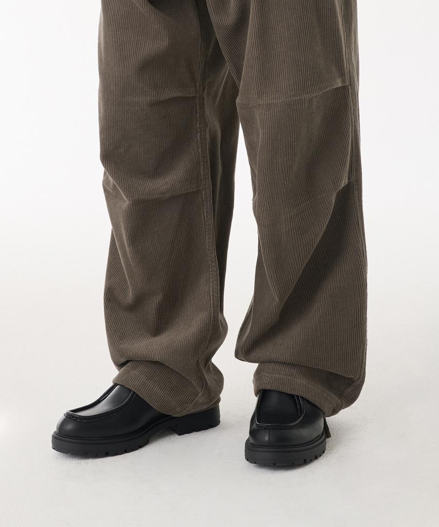 MUSINSA STANDARD Corduroy Parachute Pants [Taupe]