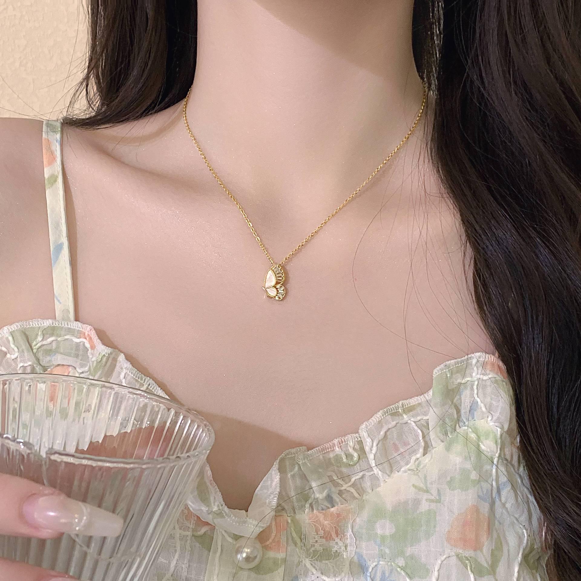 Butterfly Wing Shell Inlaid Titanium Steel Necklace with Clavicle Chain and Zirconia Pendant
