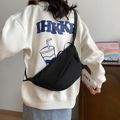 Einfache lässige Street-Trend-Knödeltasche Schulter Crossbody Große Kapazität Brusttasche Neue Nylon-Knödeltasche