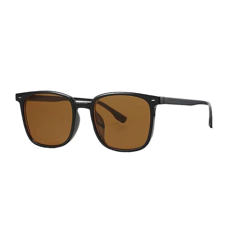 Unisex Schwarze Quadratische Retro-Sonnenbrille mit Teefarbenen Gläsern für Trendigen Sonnenschutz