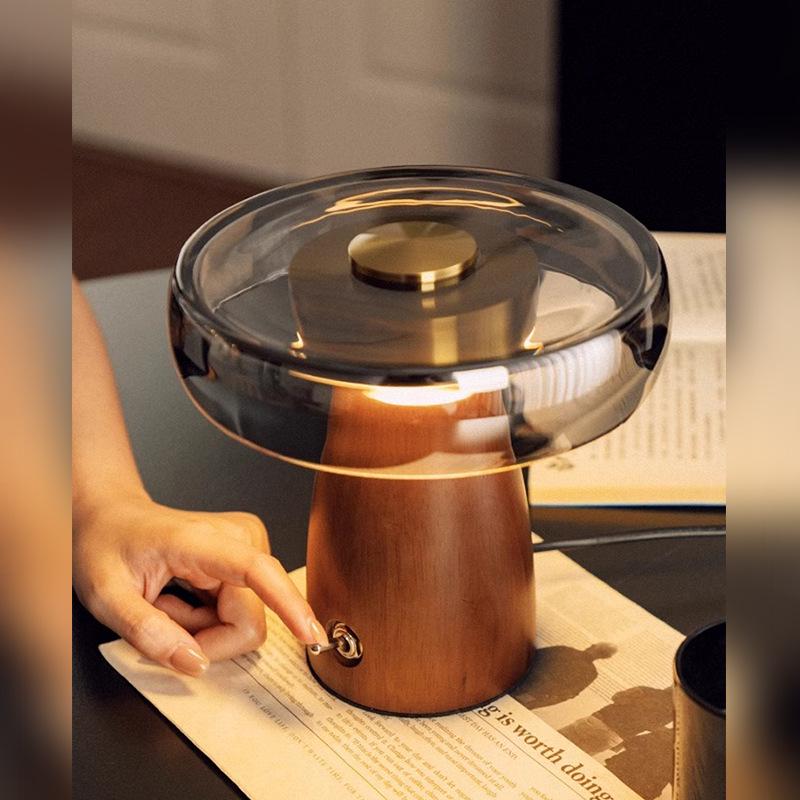 Französische Retro-Tischlampe aus Massivholz: Chinesischer Stil, Kreative Designer-Nachttisch-Stimmungsleuchte für Schlafzimmer oder Arbeitszimmer