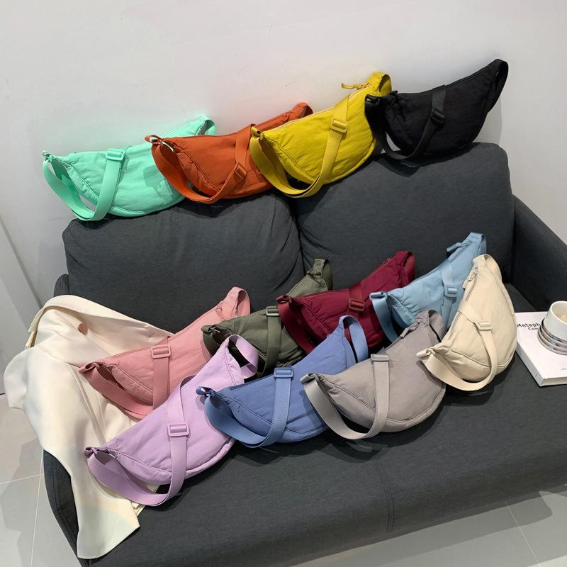 Korean Style Pleated Dumpling Bag: Lightweight Solid Color Shoulder & Crossbody Bag