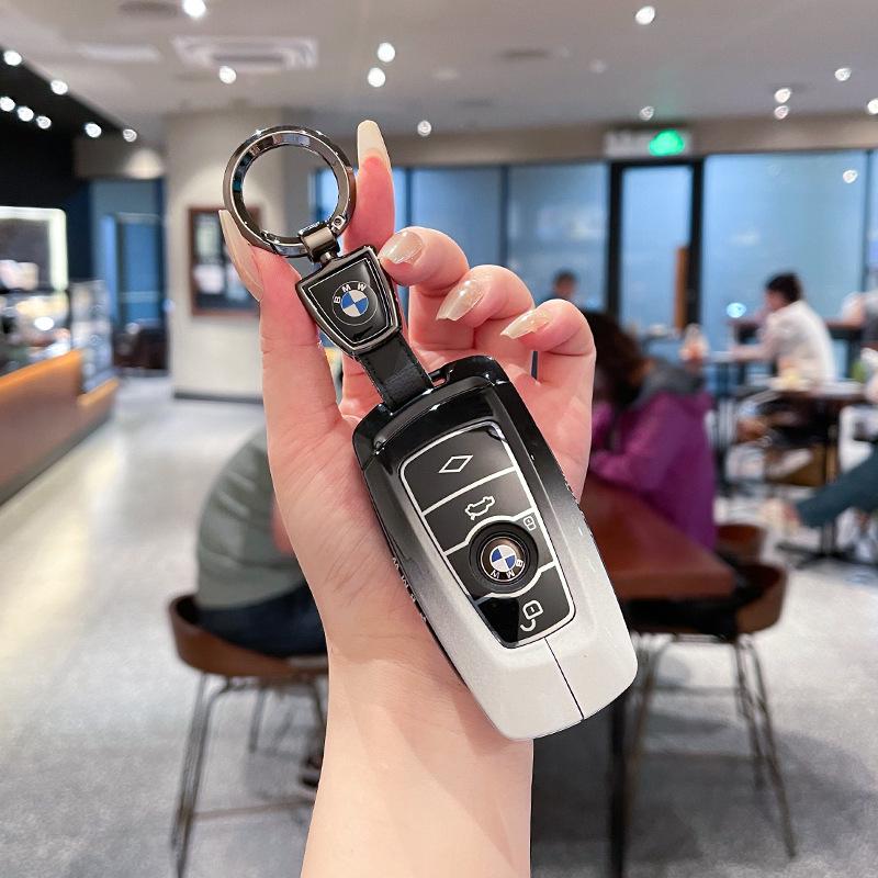 Compatible Key Shell for BMW 1, 3, 5, 7 Series, X1, X2, X3, X5, iX3, and i3 Models, plus Metal 530 and 325Li Buckles.