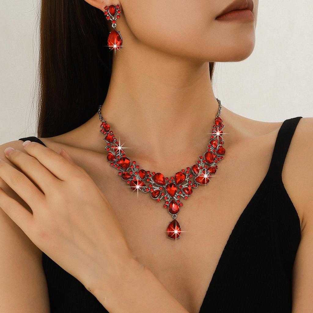 Elegant Rhinestone Water Drop Necklace Set - High-End European & American Court Style Jewelry for Women