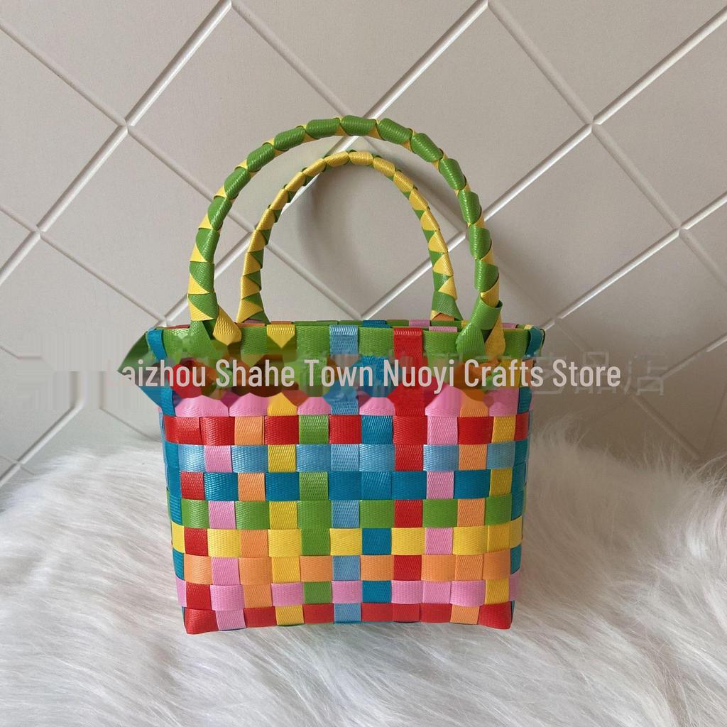 Γυναικεία Υφαντή Καλοκαιρινή Τσάντα Παραλίας: Απλή Πλαστική Τσάντα Χειρός, Μικρός Τετράγωνος Σχεδιασμός για Ψώνια και Παιδιά.