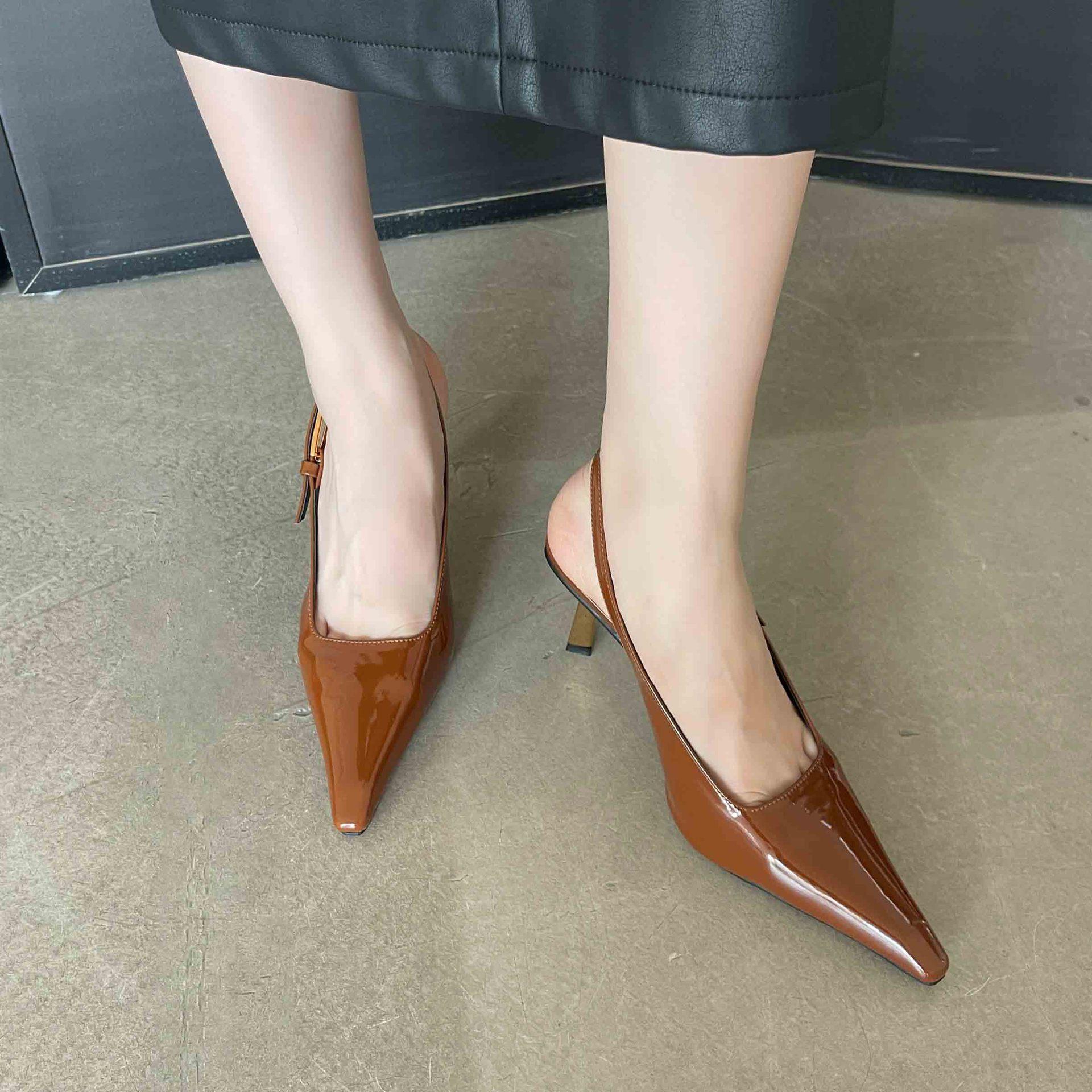 

Босоножки в стиле феи с юбкой женская обувь 2025 лето и осень новинка летняя уличная одежда чувство высокого класса задник открытый с острым носом женские босоножки 41