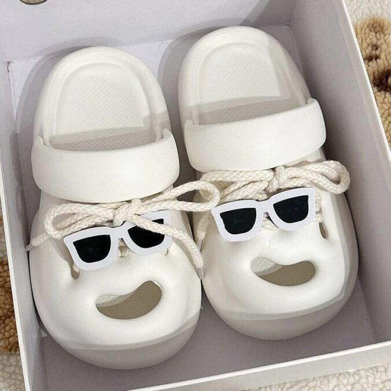 Thick-soled Hole Shoes Women's New Summer Outer Wear Seaside Beach Non-slip Cute Bag Head Cool Slippers