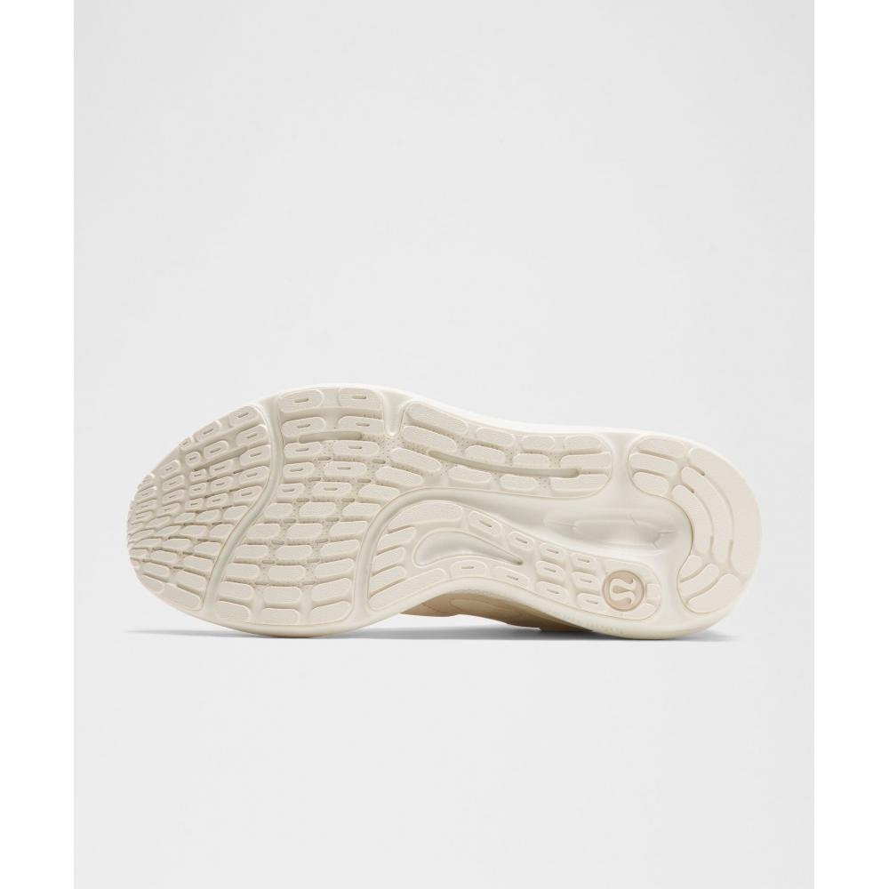 Lululemon Women S Beyondfeel Running Shoe breakfaSt Tea Coconut Ivory Coconut Ivory