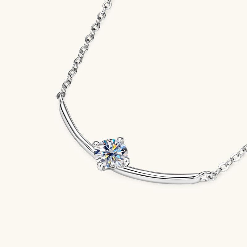 Silvere Glam Japanese And Korean Fashion 0.5-carat Moissanite Necklace, Simple Collarbone Chain For Women, S925 Sterling Silver Pendant