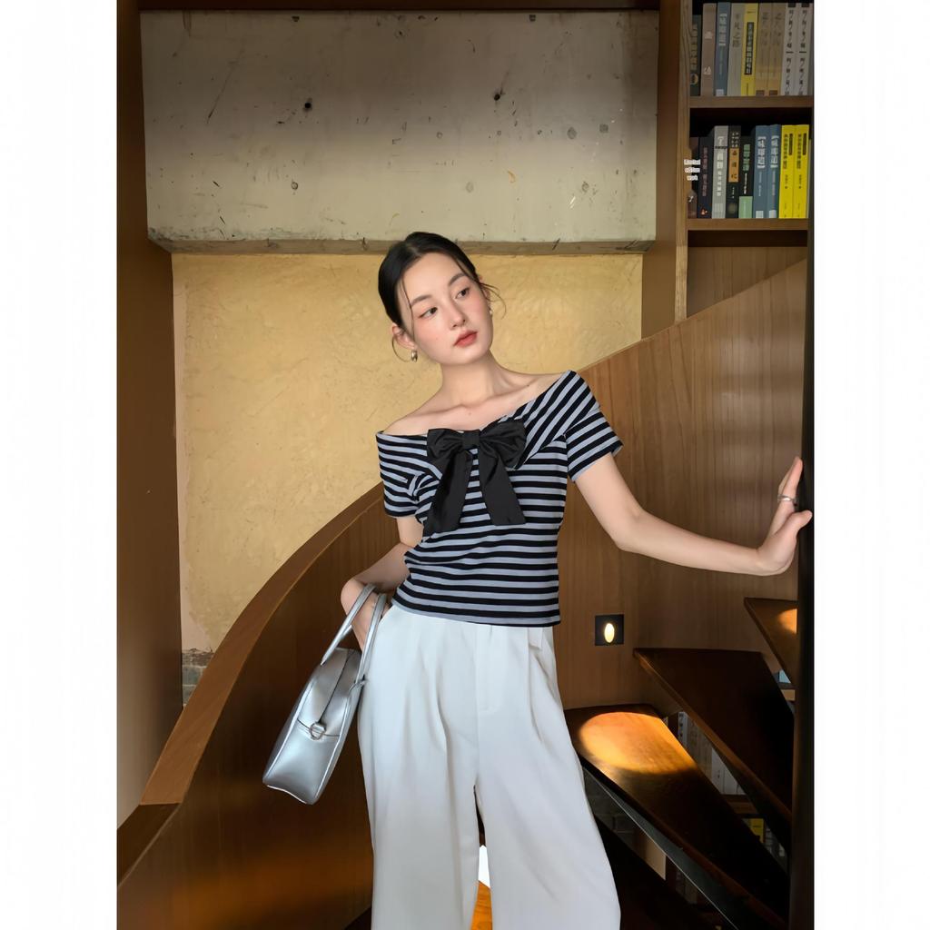 Interpret Beauty 2025 Summer French Sweet Off-Shoulder Striped T-Shirt, S5018