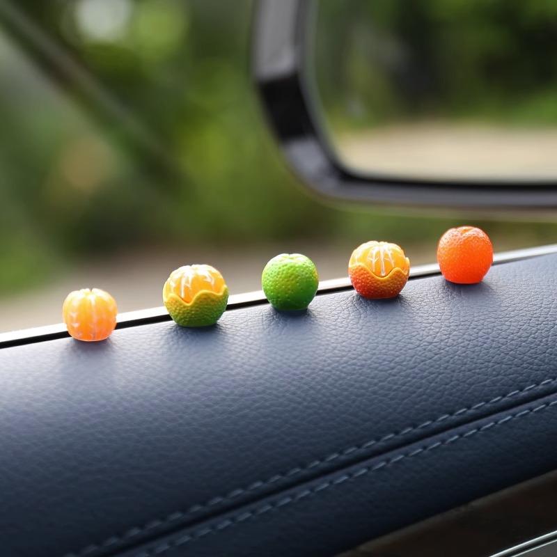 Cute Kitten Ice Car Ornament Car Center Console Display Ornament Desktop Small Ornament Ornament