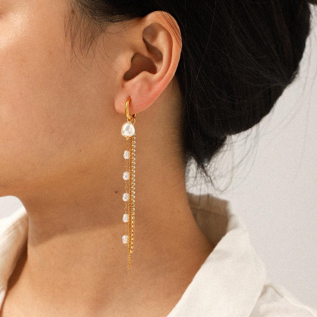 Elegant Tassel Drop Earrings with Pearl and Zirconia Chains Luxurious Versatile Accessories