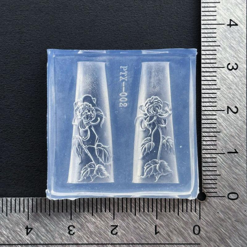 3D Silikon-Nagelkunstform im chinesischen Stil Exquisites Drachen Kupfermünzen Glocken Knöpfe Chinesische Knoten Fächerdesign für Nageldekoration