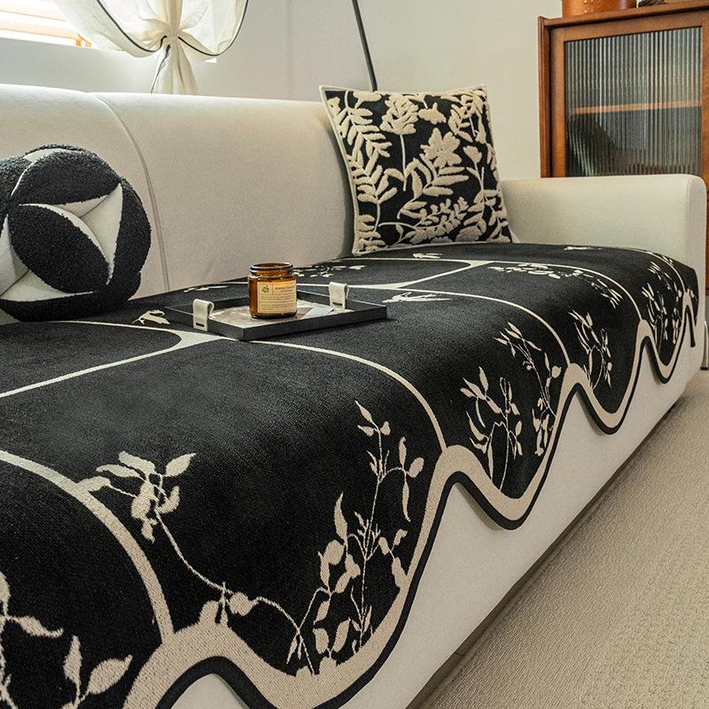 

Средневековая ретро специальной формы шенилловая подушка для дивана 2025 новая легкая роскошь высокий класс фиксированная нескользящая кожаная подушка для сиденья дивана 90*120