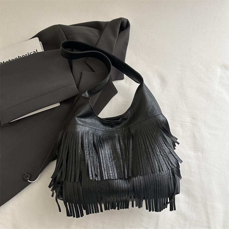 Bag Women's 2025 New Tassel Bag Shoulder Bag Large Capacity Underarm Tote Bag