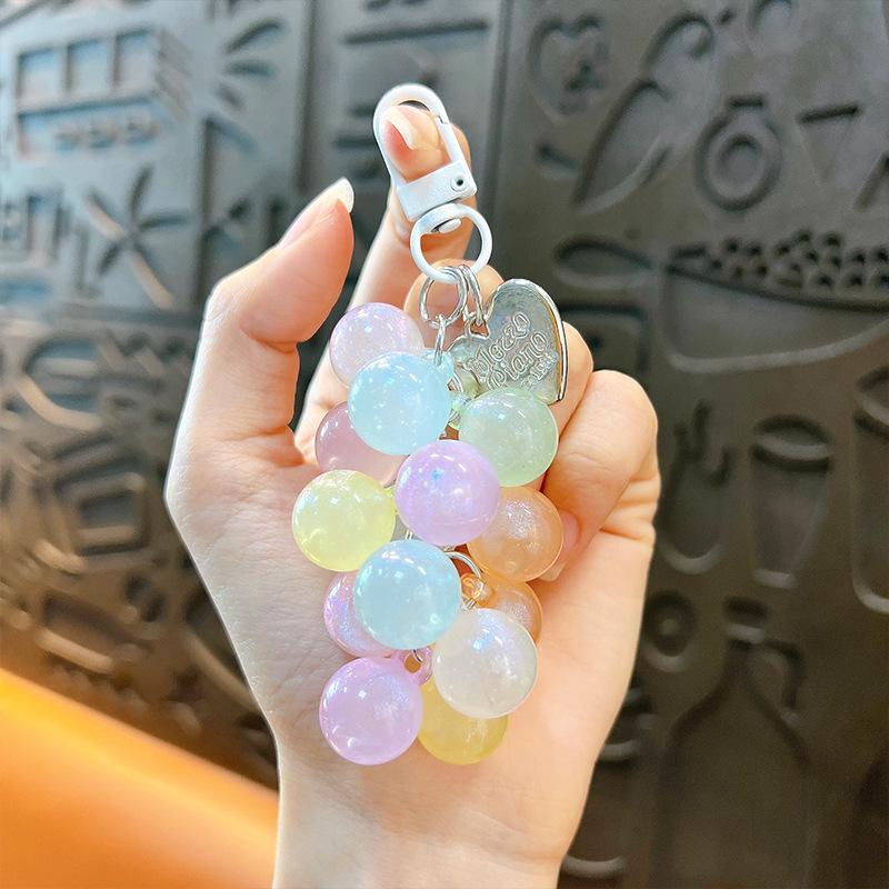 Acrylic Grape Bunch Keychain: Cute Couple Bag Charm & Creative Car Keyring for Women
