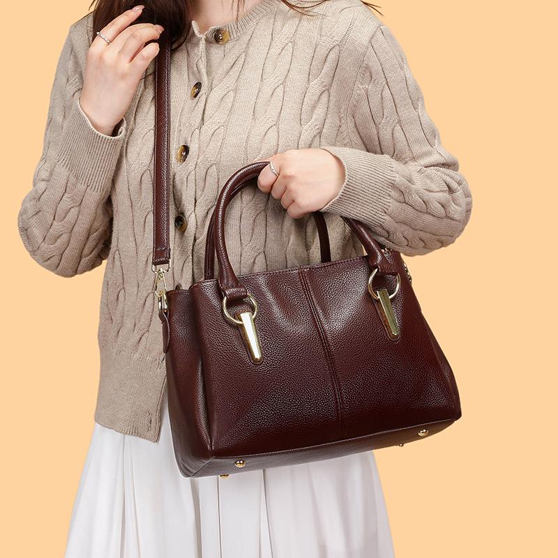 2025 Stylish Handbag for Women: Versatile Single Shoulder Bag for Moms