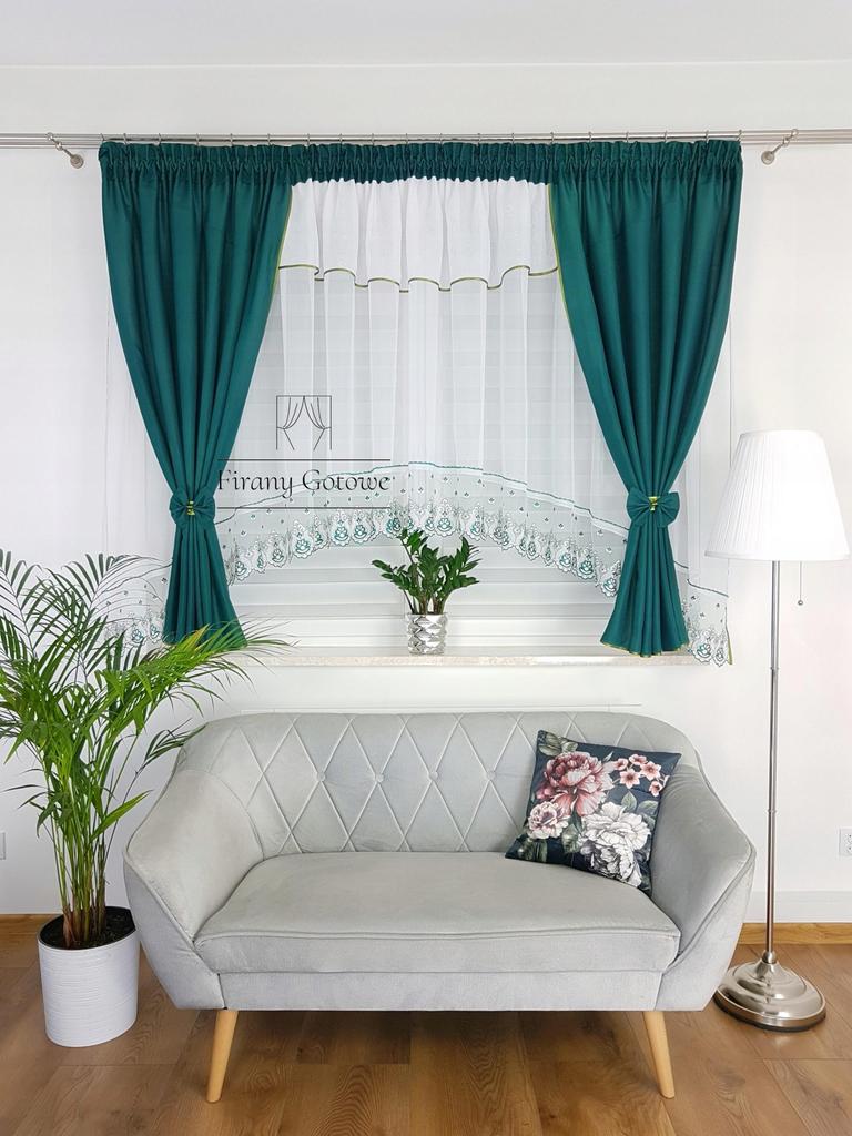 Kant-en-klare gordijn met draperieën versierd met een lambrequin - groen