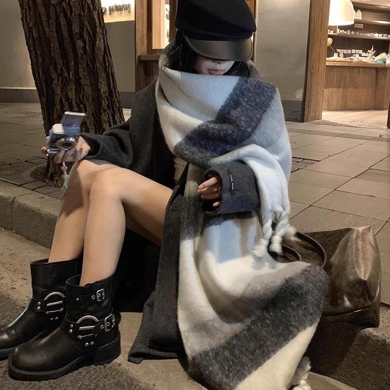 High sense gradual change color black and white striped mohair extended large version scarf imitation cashmere thickened warm shawl
