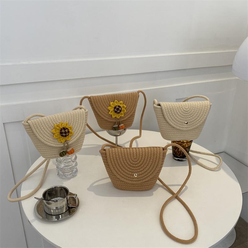 2025 summer new woven flower bucket bag simple casual underarm shoulder bag personalized foreign style oblique span bag