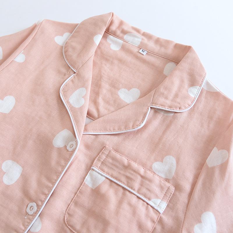 Neues dreiteiliges Pyjama-Set für Damen im Frühjahr und Sommer, kurze Ärmel + Shorts + Hose, 100 % Baumwollgaze, Homewear-Set mit Love-Print