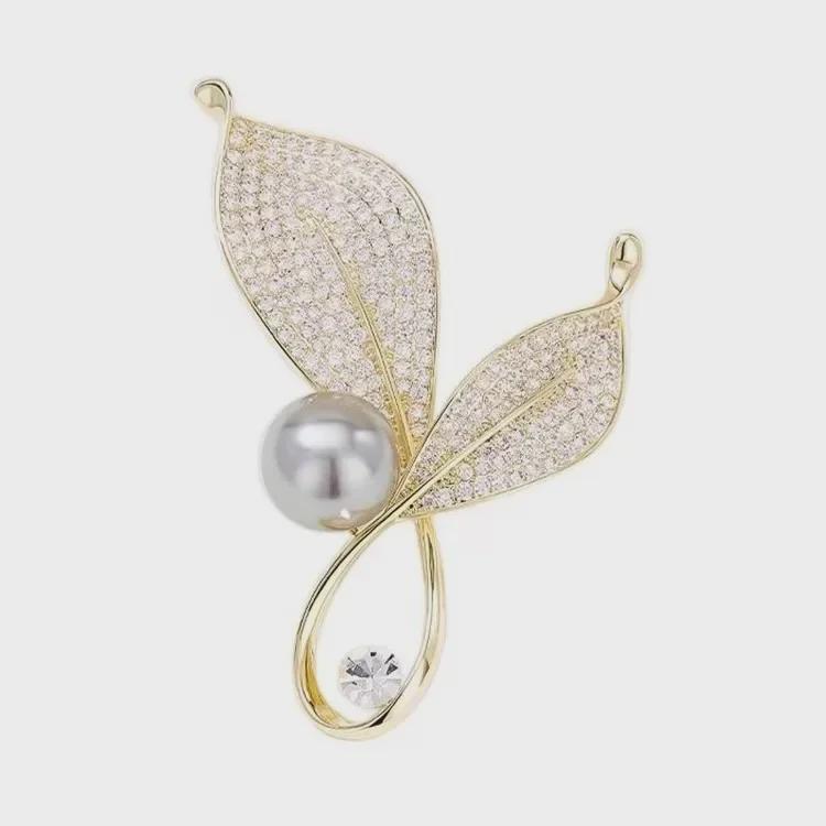 Broche Exquise Haut de Gamme Perle Romarin 2024 - Épinglette Élégante Anti-Exposition pour Femmes dans un Style Parfum Subtil