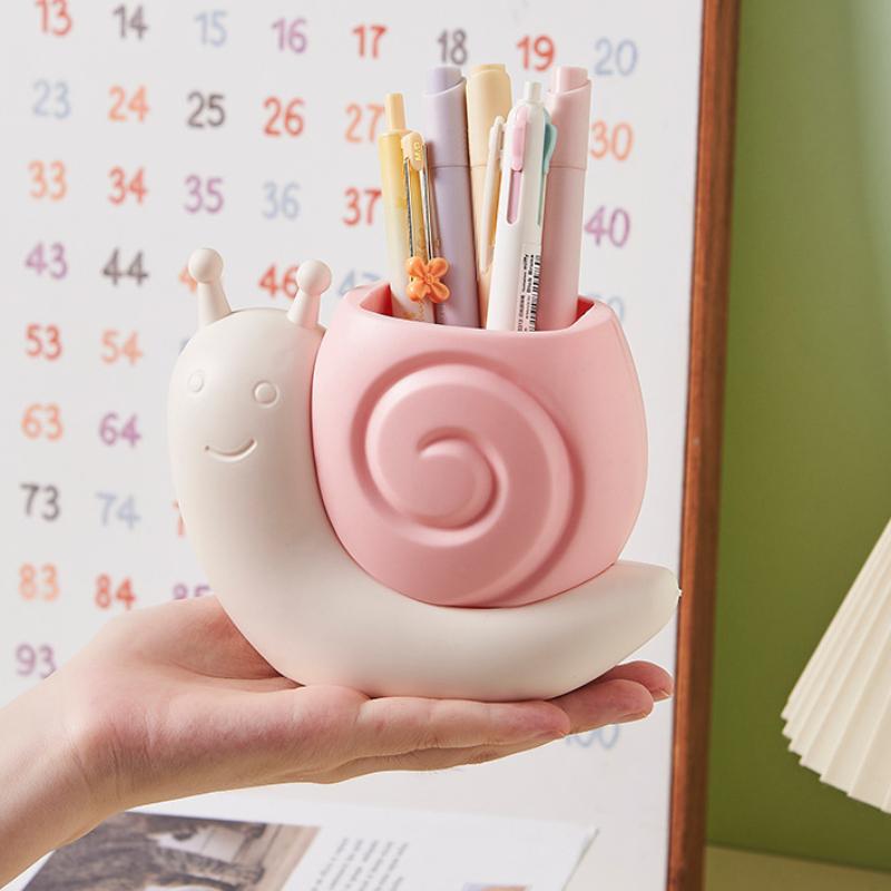 1Pc Cute Macaron Color Snail Plastic Pen Holder Kawaii Desk Decoration Office Stationery Organizer Girl Makeup Brush Storage Box