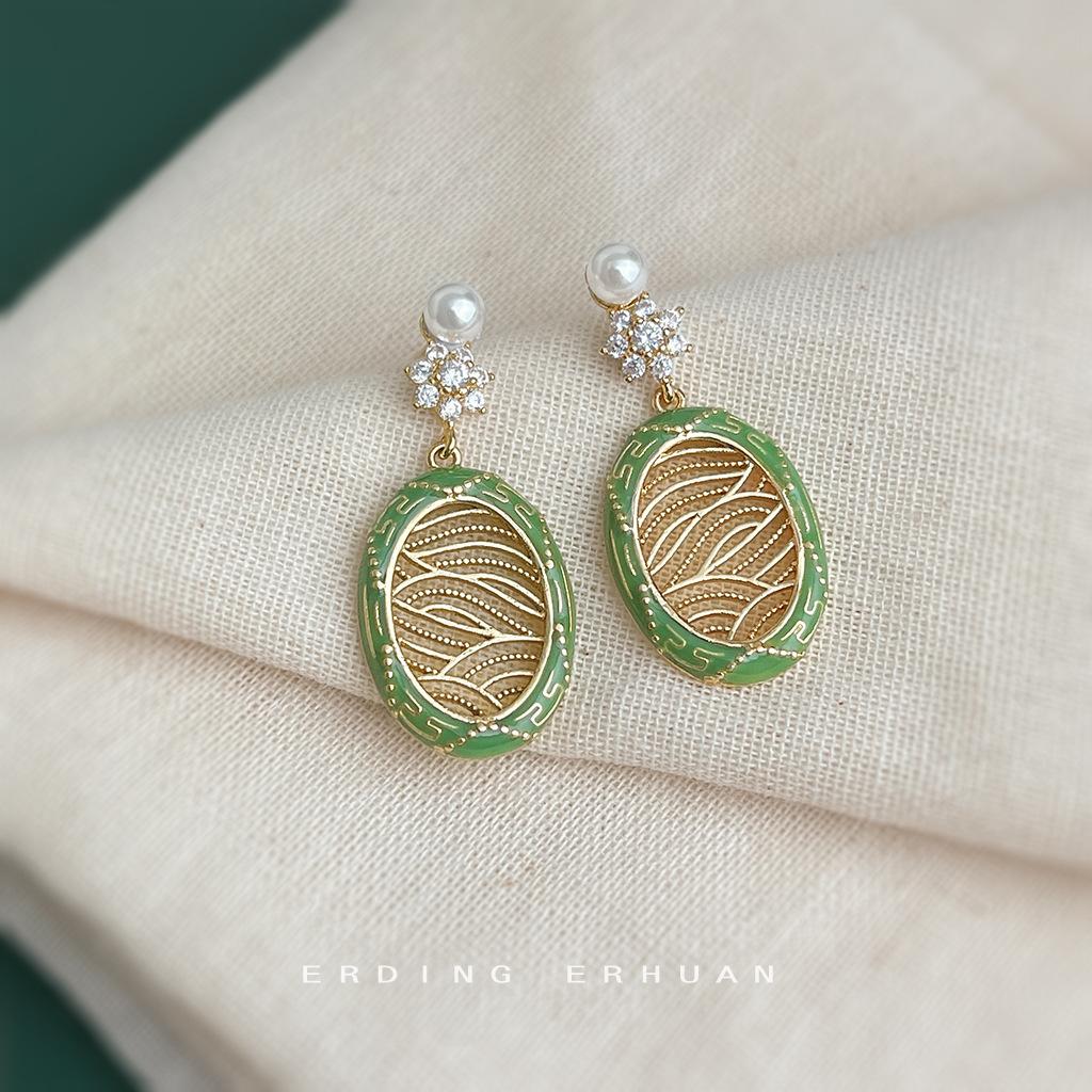 Original design~ Guochao new Chinese pattern slightly inlaid zircon needle enamel drop glaze green earrings