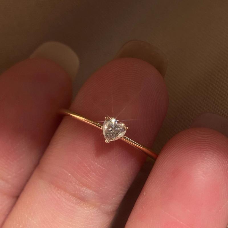Versatile Gold Tone Zircon Circle Heart Ring for Women - Minimalist, High-End Adjustable Design