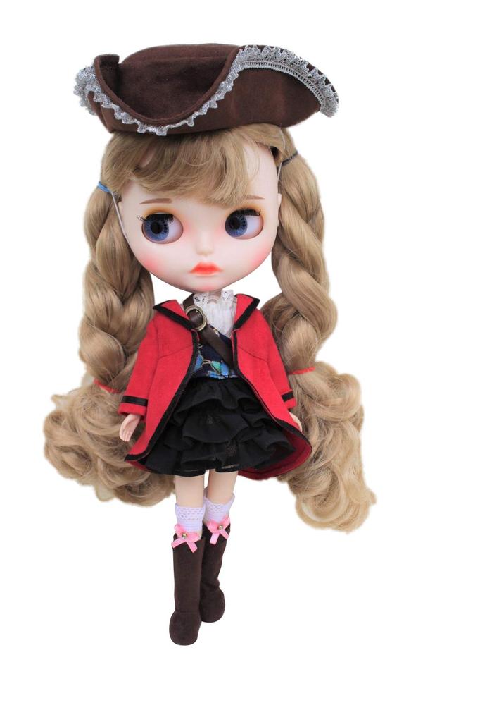 Dolly Para Blythe Costume: Pirate