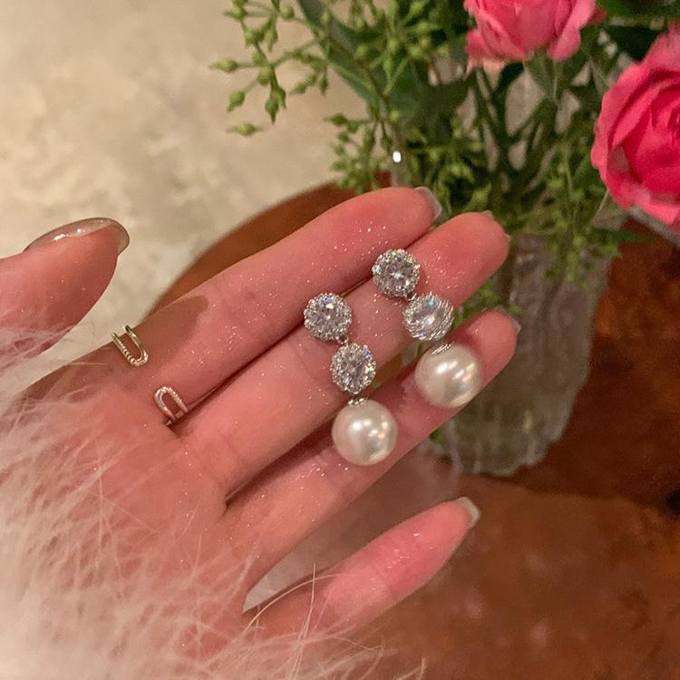 

Premium super flash full diamond pearl stud earrings fashionable exquisite celebrity style show face thin versatile earrings light luxury