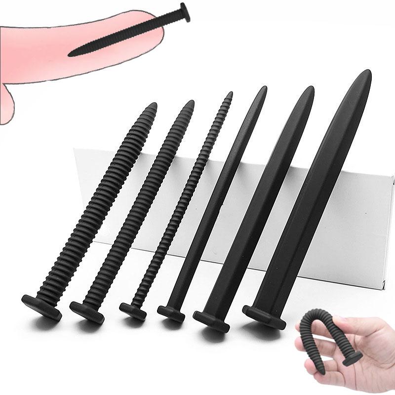 Іштің ісінген порно видеолары Үлкен әйел клиторын көрсету