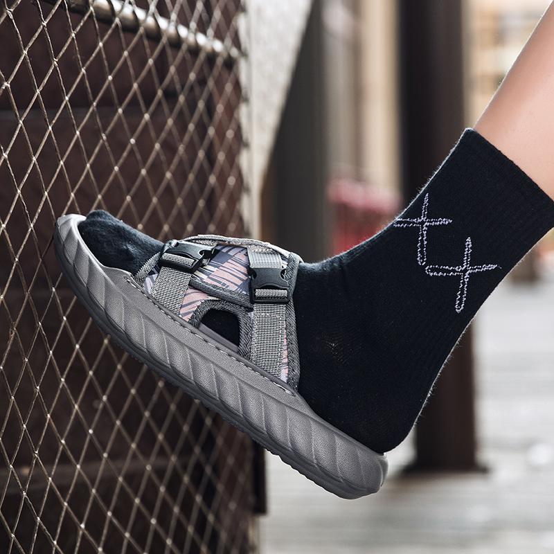 Fashion Men's outdoor casual slippers summer soft sole comfort anti slip beach shoes fashion thick sole breathable sandals walk slippers