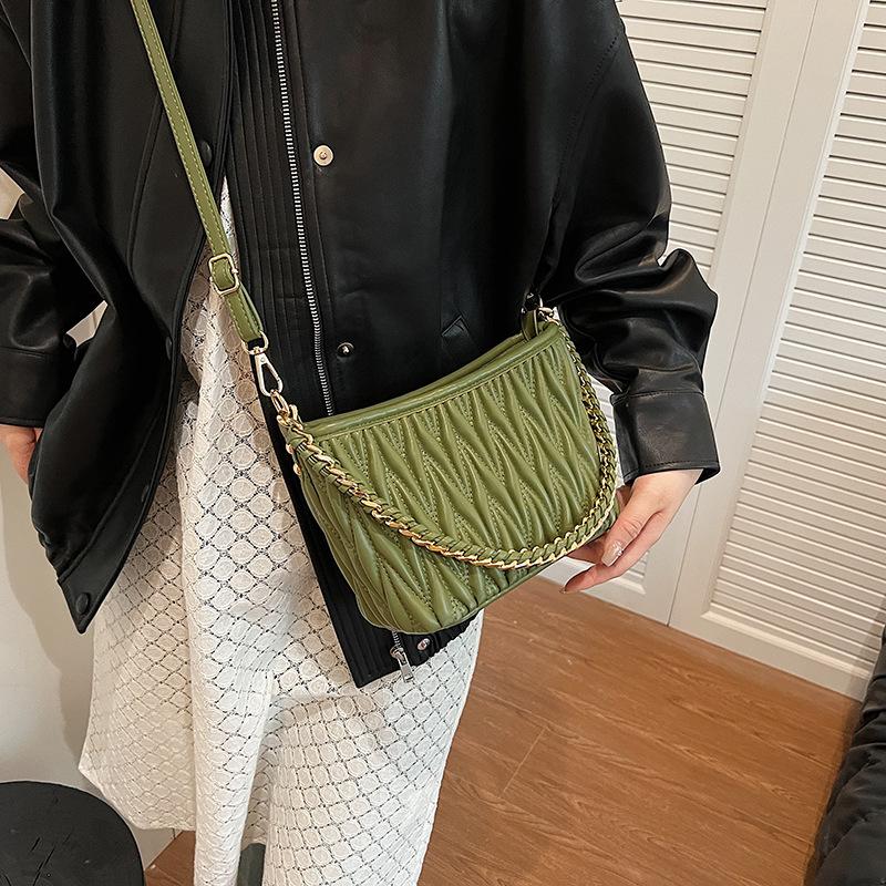 Summer high-end messenger small bag women's new pleated chain bucket bag shoulder handbag