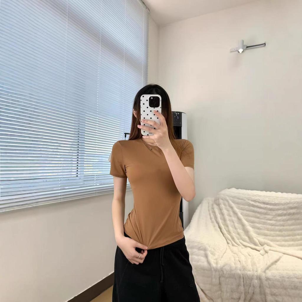 Skims Fits Everybody Round Neck Short Sleeve Top - Versatile and Affordable Shapewear Alternative