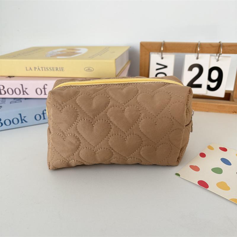 New Quilted Makeup Bag for Women Cosmetics Organizer Portable Travel Skincare Toiletry Bag Student Stationery Pouch Pencil Case