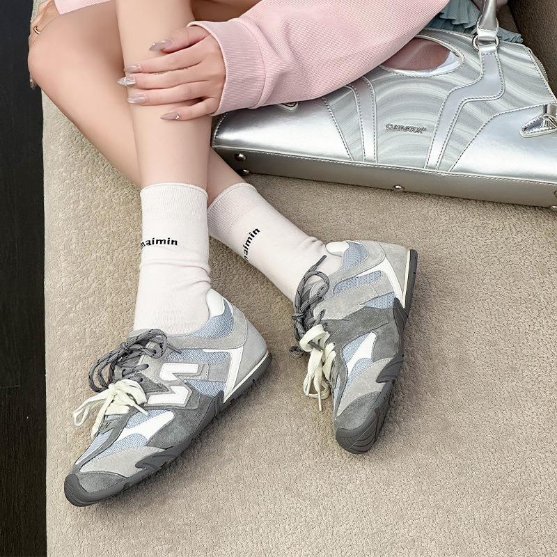 Retro women's spring and summer casual sports racing shoes flat-bottomed versatile leather comfortable