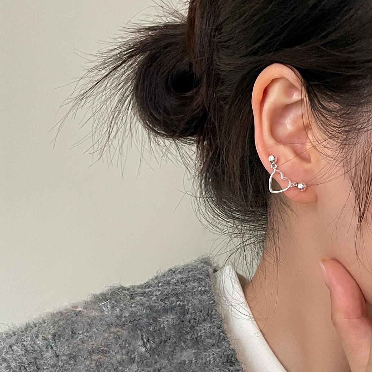 

High-End Double Ear Piercing Love Earrings for Women – Niche Design Ear Bone Studs